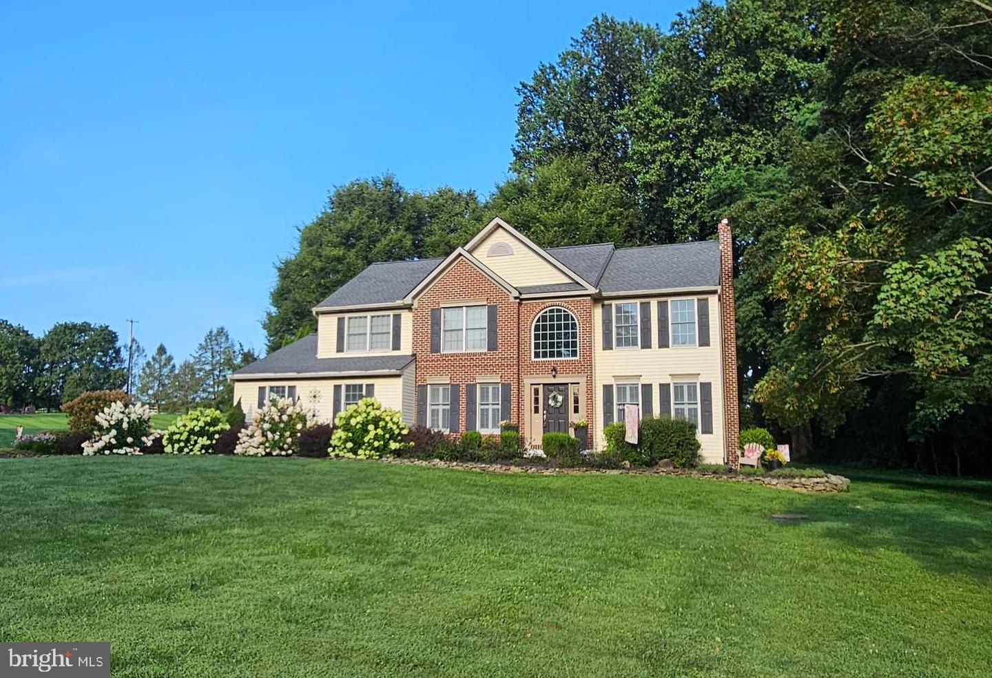 21 Chanticleer Dr Property Photo 1
