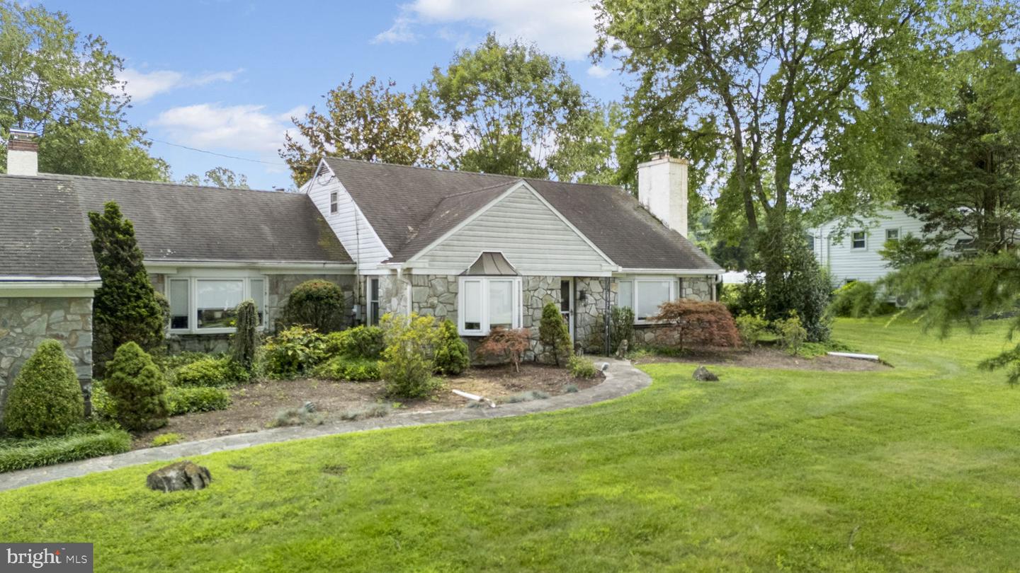 170 Property Photo 15