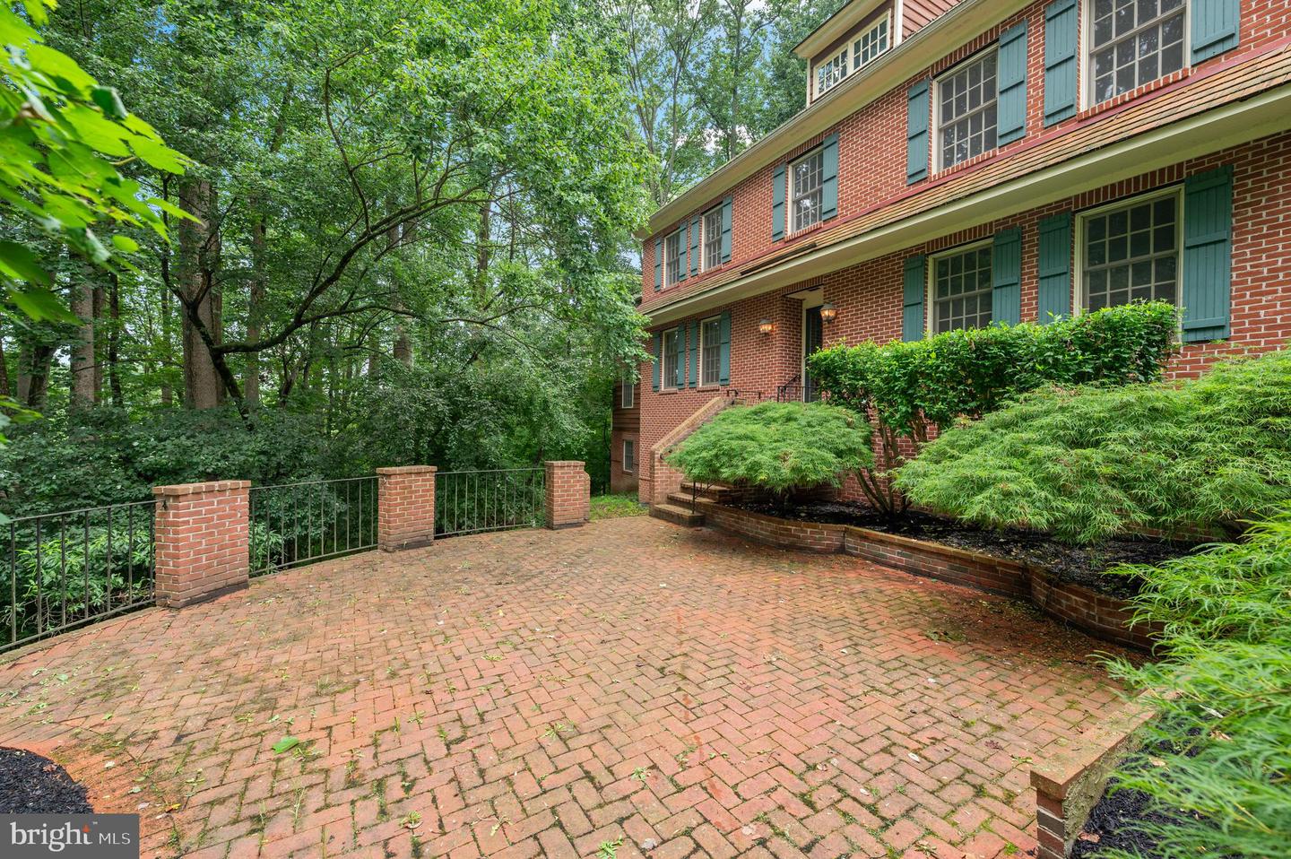 1179 Harmony Hill Rd Property Photo 1