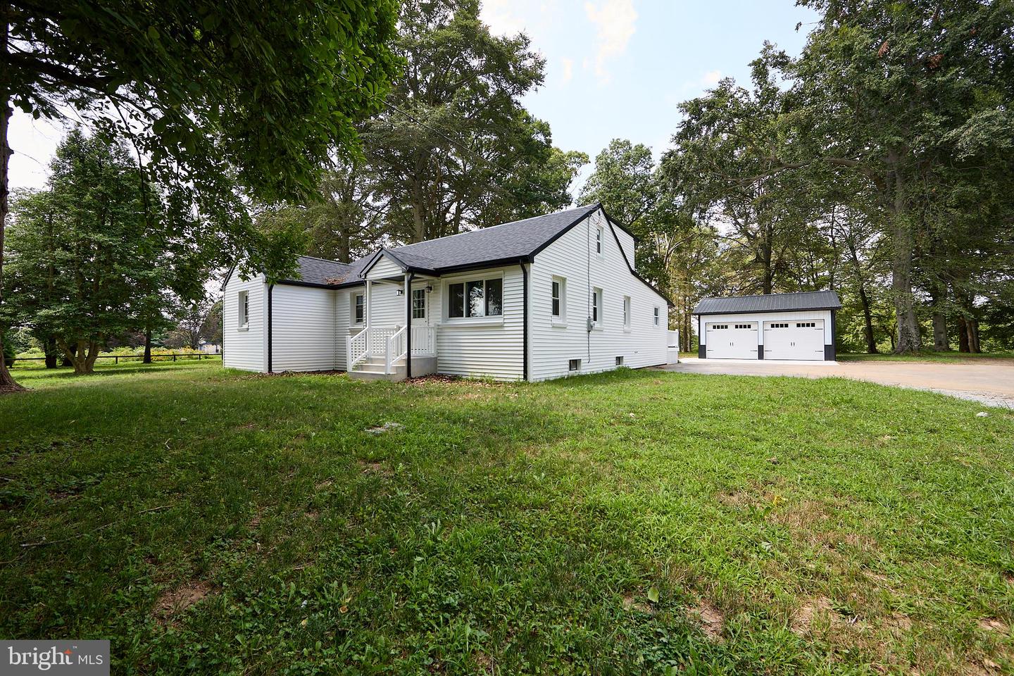 447 N Jennersville Rd Property Photo 1