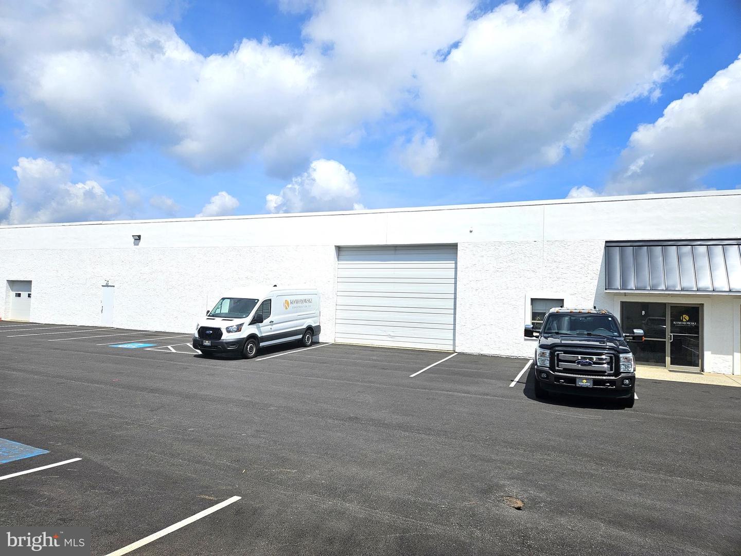 895 Fernhill Rd #unit B Property Photo 9