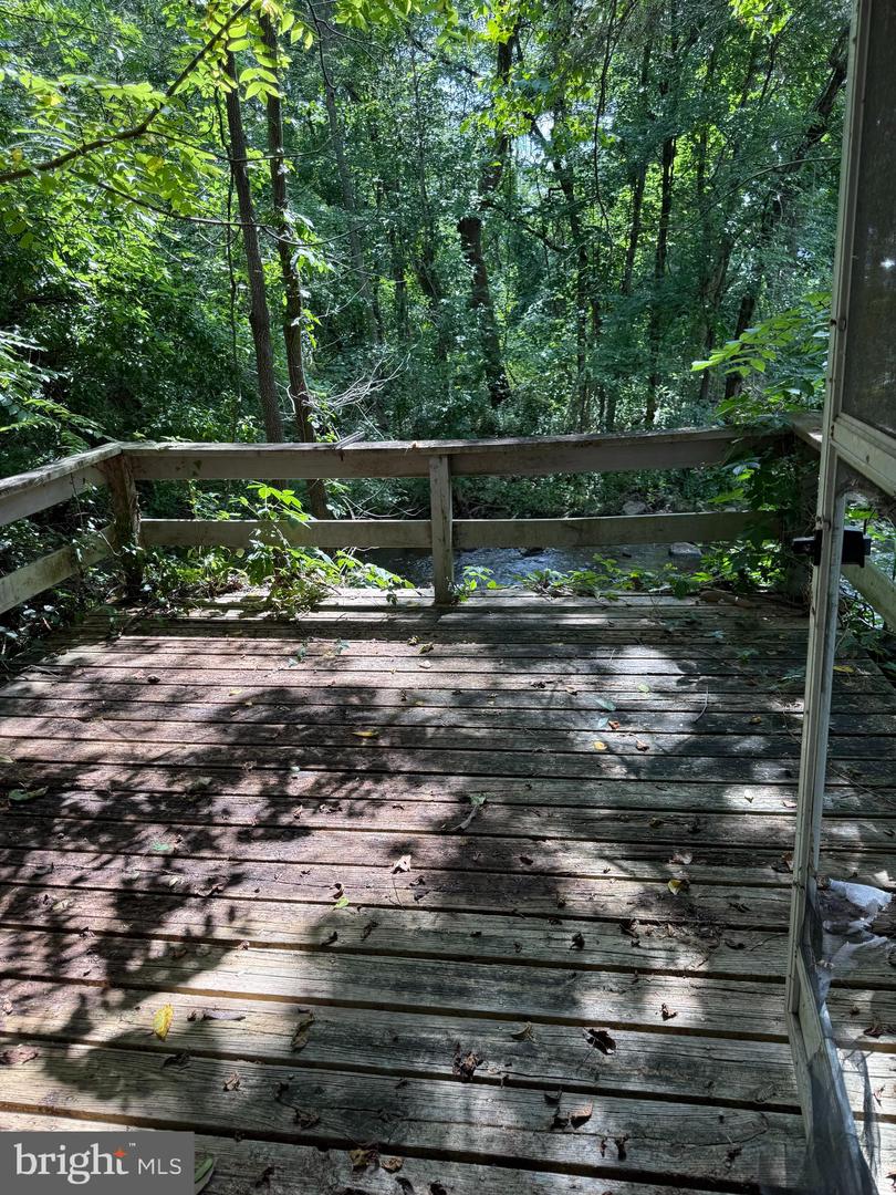 2000 Ridge Rd Property Photo 8
