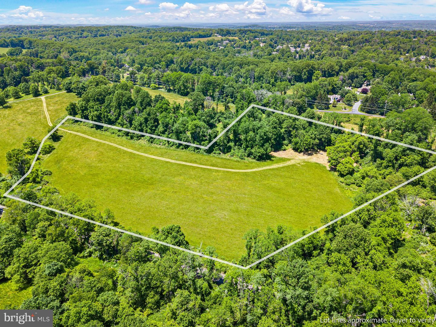 470 Hillendale Rd Property Photo 1