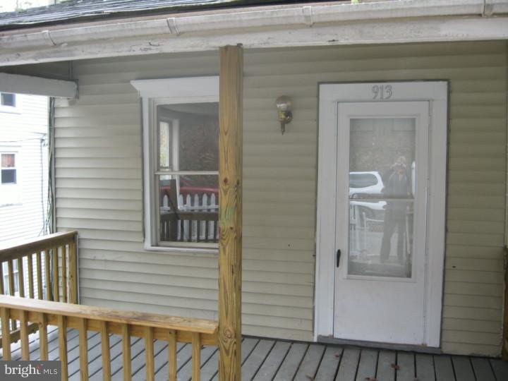 913 WAGONTOWN RD Property Photo 1