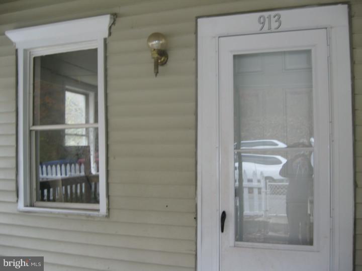 913 Wagontown Rd Property Photo 2