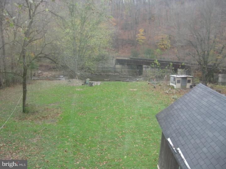 913 Wagontown Rd Property Photo 7