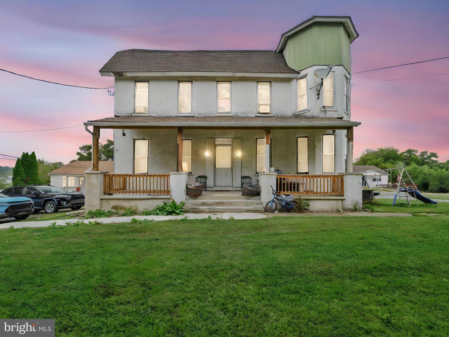 8831 Gap Newport Pike Property Photo 4