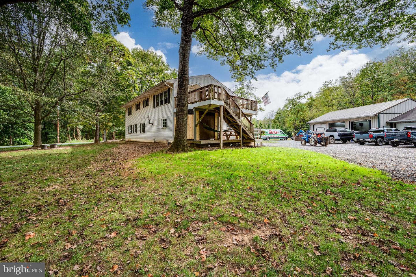 100 Warwick Rd Property Photo 13