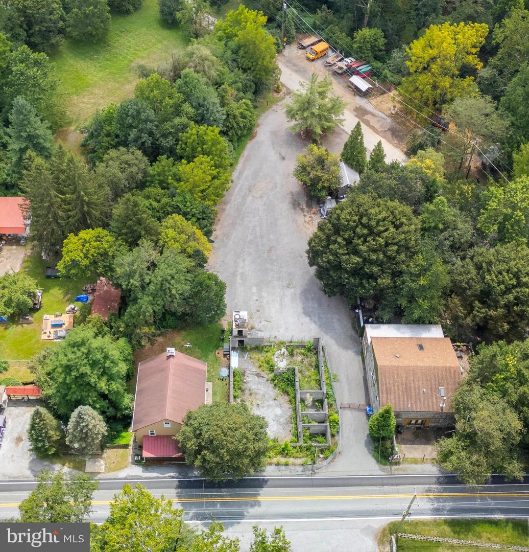 2090 Strasburg Rd Property Photo 11