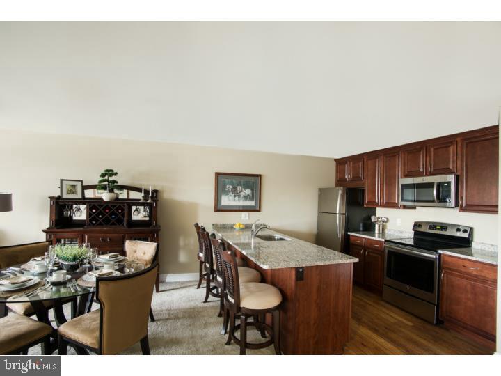 1015 Andrew Dr #3x Den Models Avail Property Photo 2