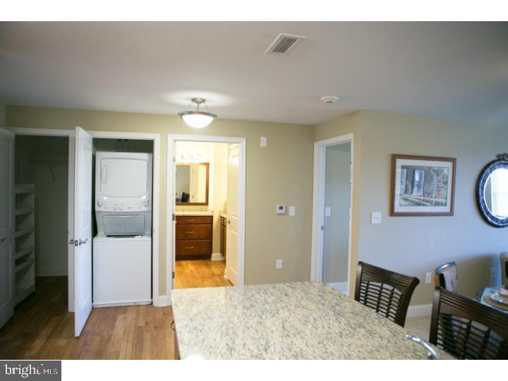 1015 Andrew Dr #3x Den Models Avail Property Photo 3