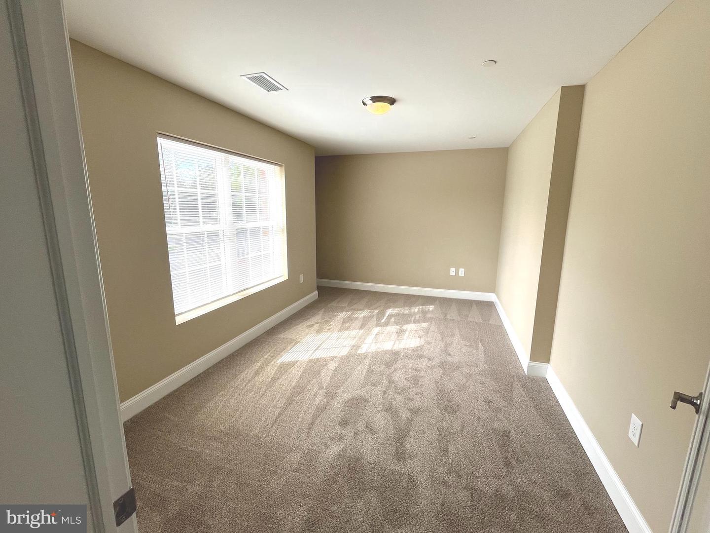 1015 Andrew Dr #3x Den Models Avail Property Photo 7