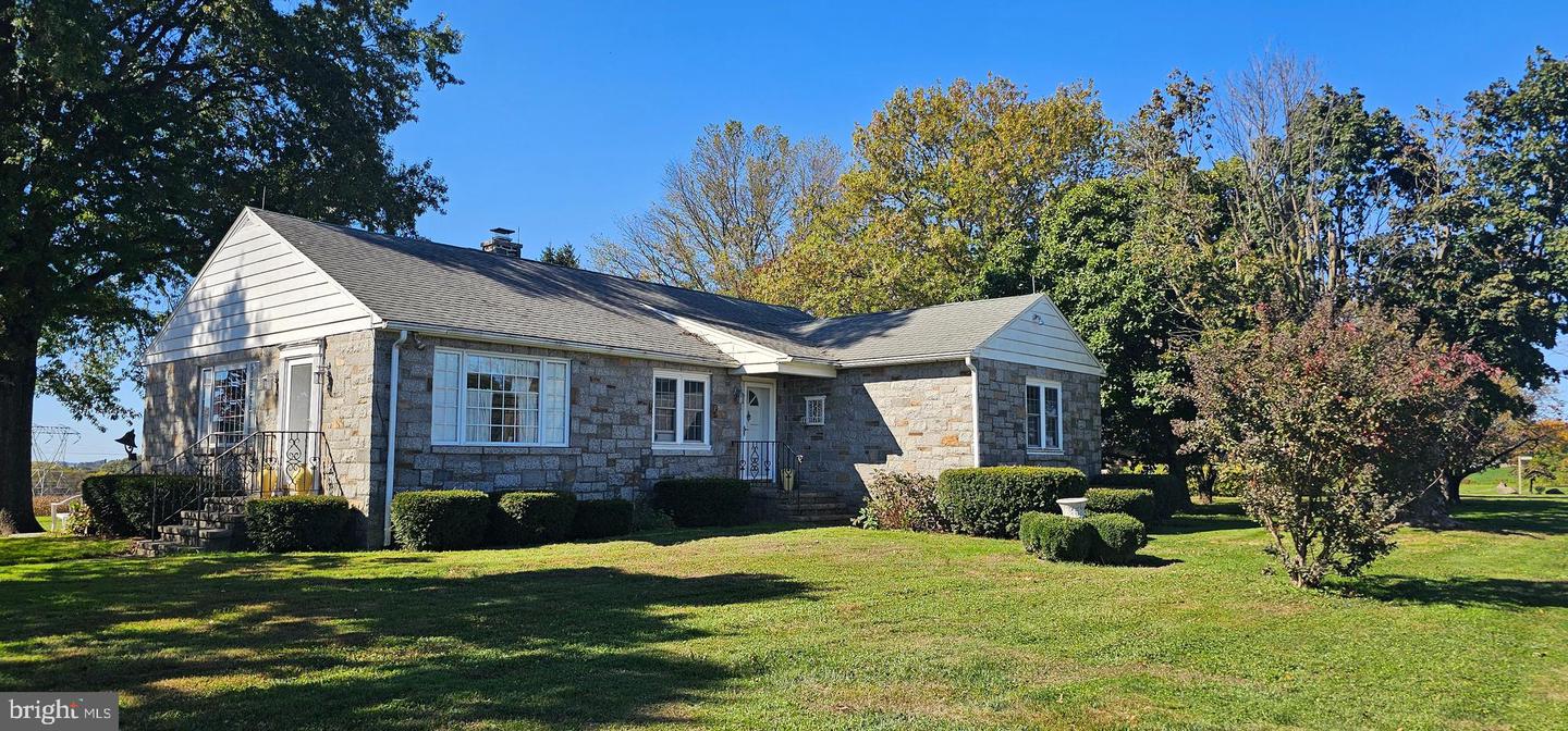 401 Limestone Rd Property Photo 1