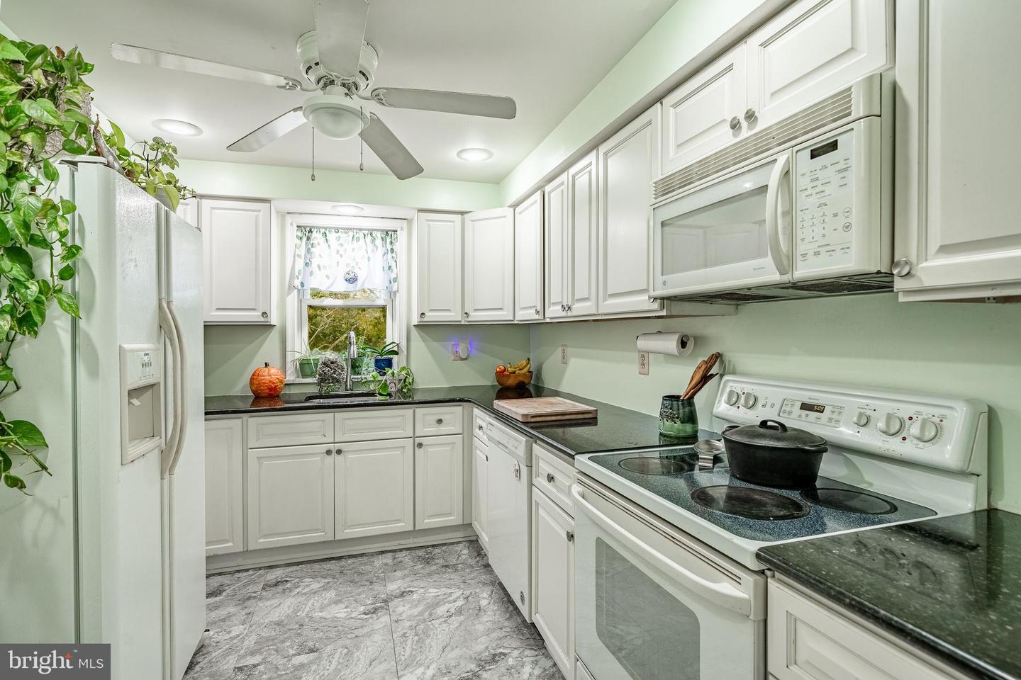 430 4th Ave Property Photo 1