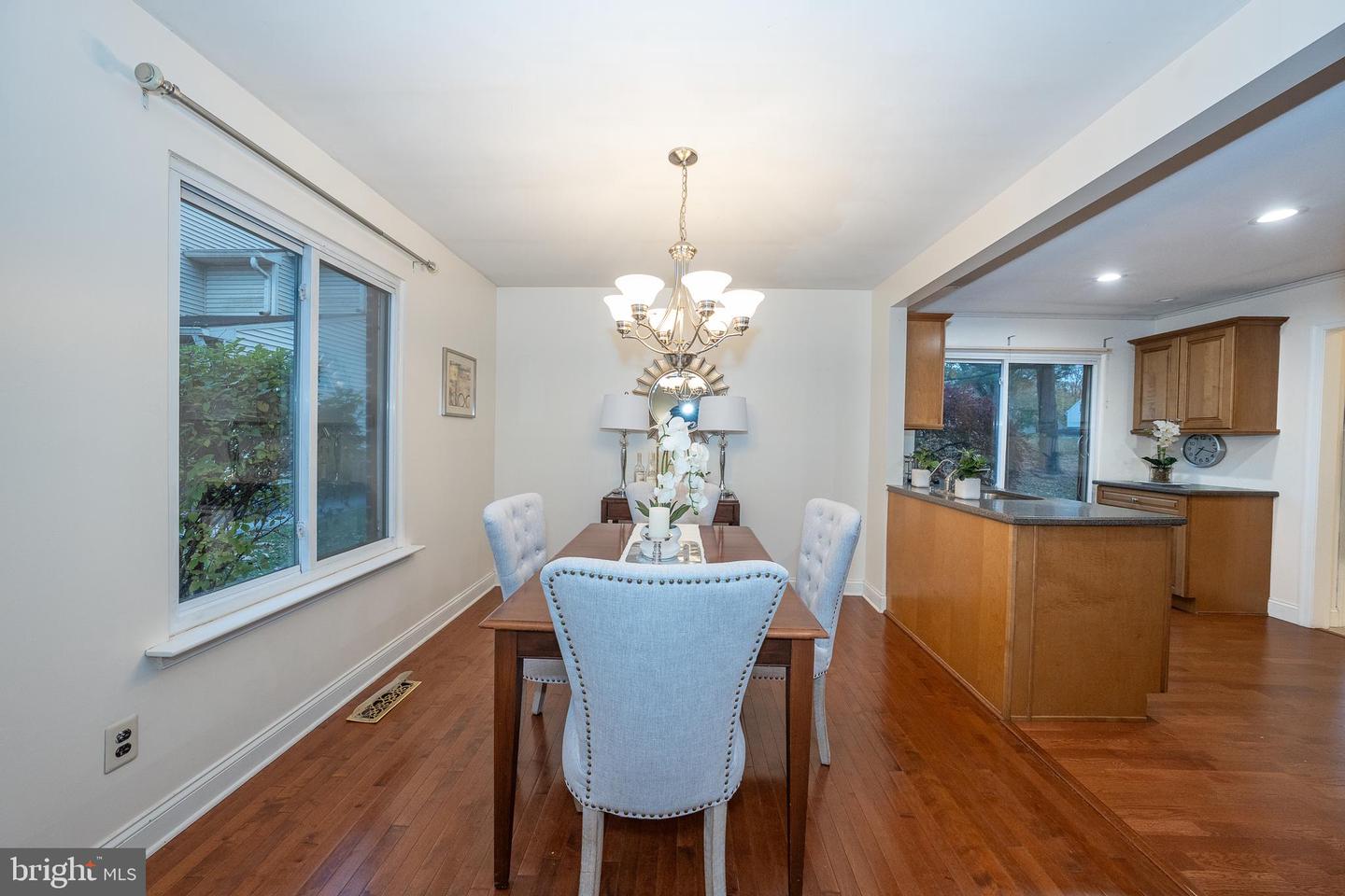 301 Hanover Ct Property Photo 24