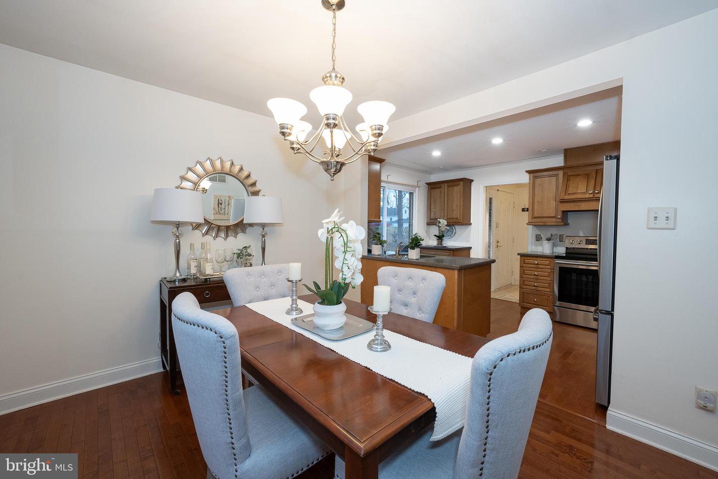 301 Hanover Ct Property Photo 25