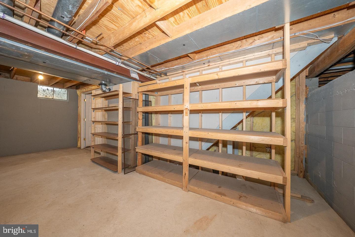 301 Hanover Ct Property Photo 46