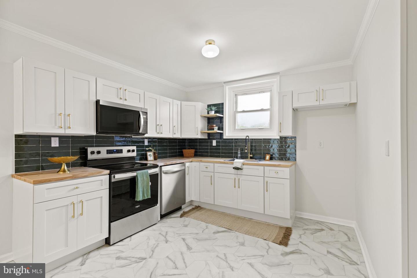 106 1ST AVE