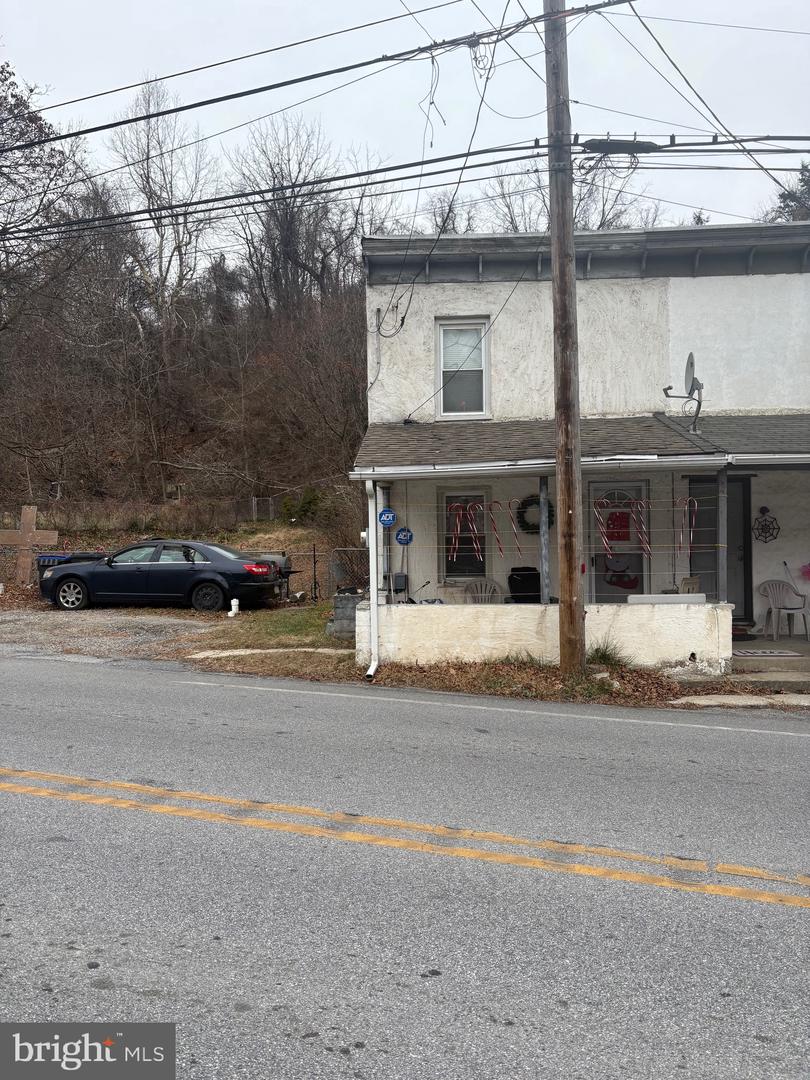 120 Doe Run Rd Property Photo 1