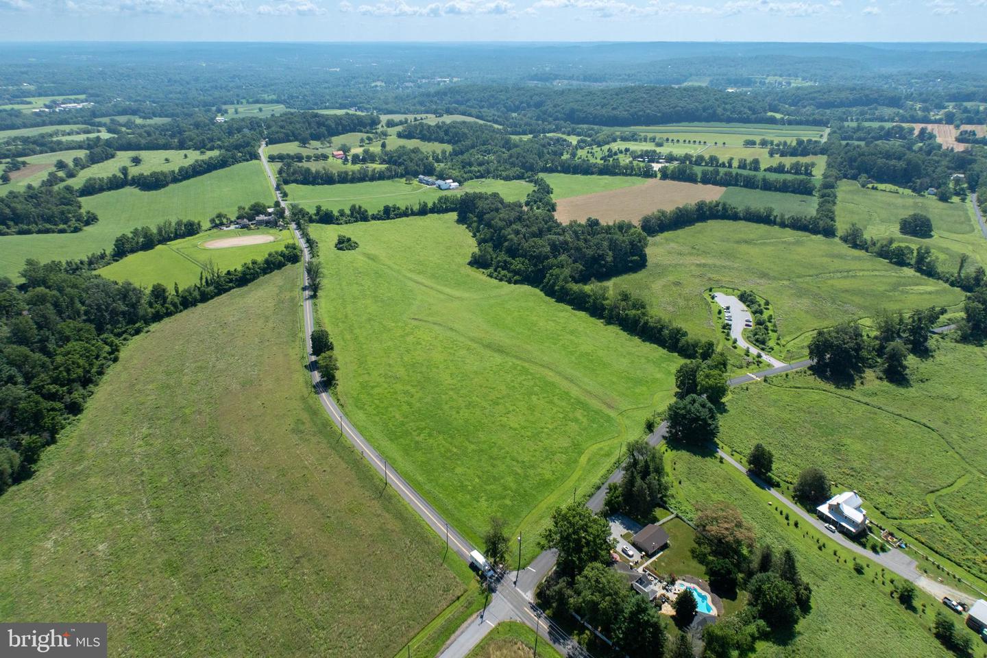 1700 Saint Matthews Rd Property Photo 4
