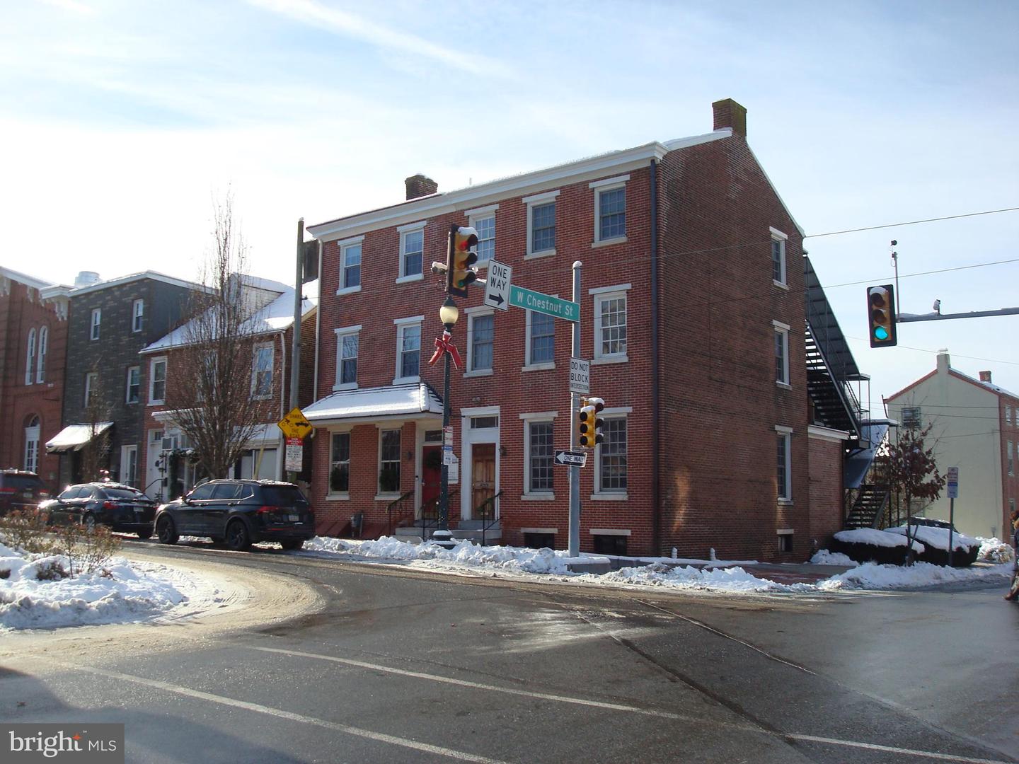 134 N CHURCH ST Property Photo 1