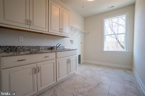 107 Lexington Manor Property Photo 10