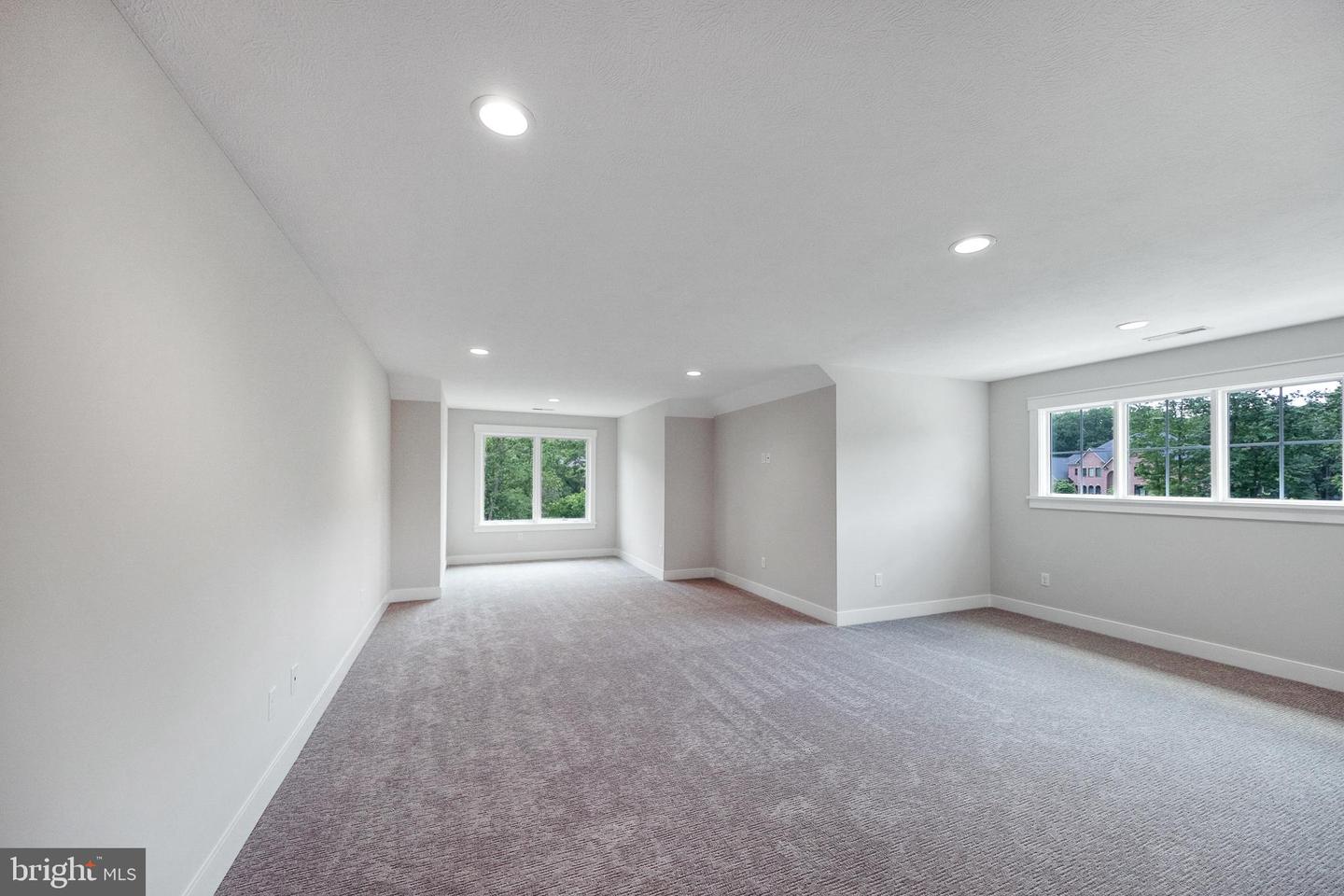 545 Webb Rd -dd Property Photo 36