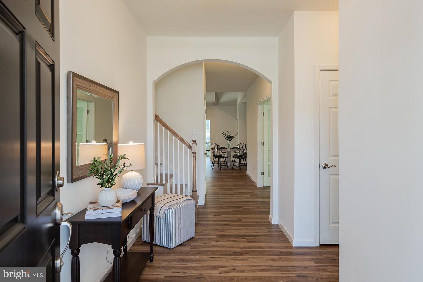605 Greenbriar Path Property Photo 14
