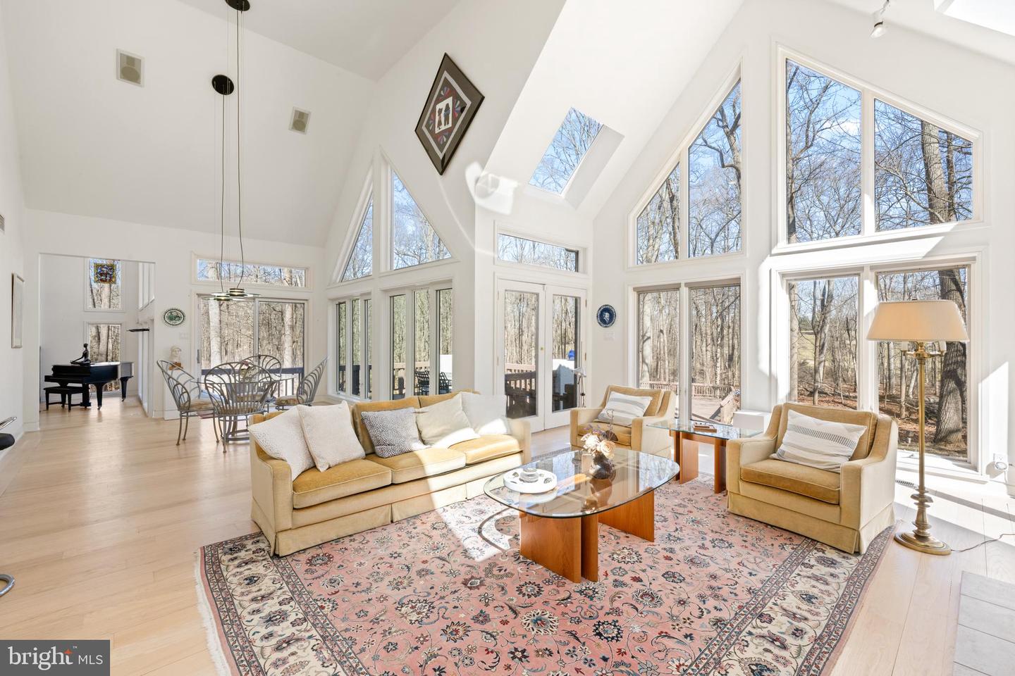 6 Hunt Club Ln Property Photo 12