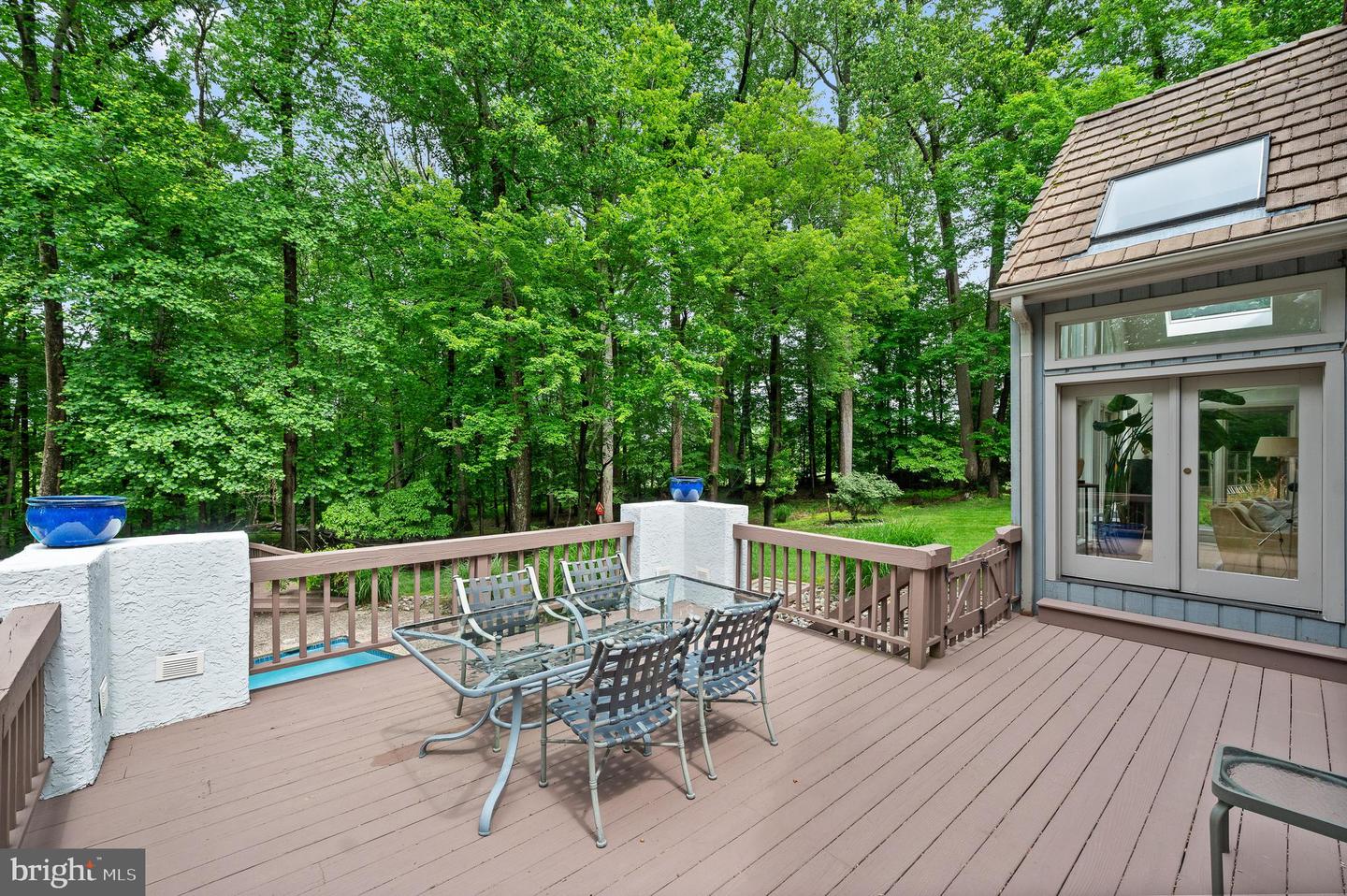 6 Hunt Club Ln Property Photo 14
