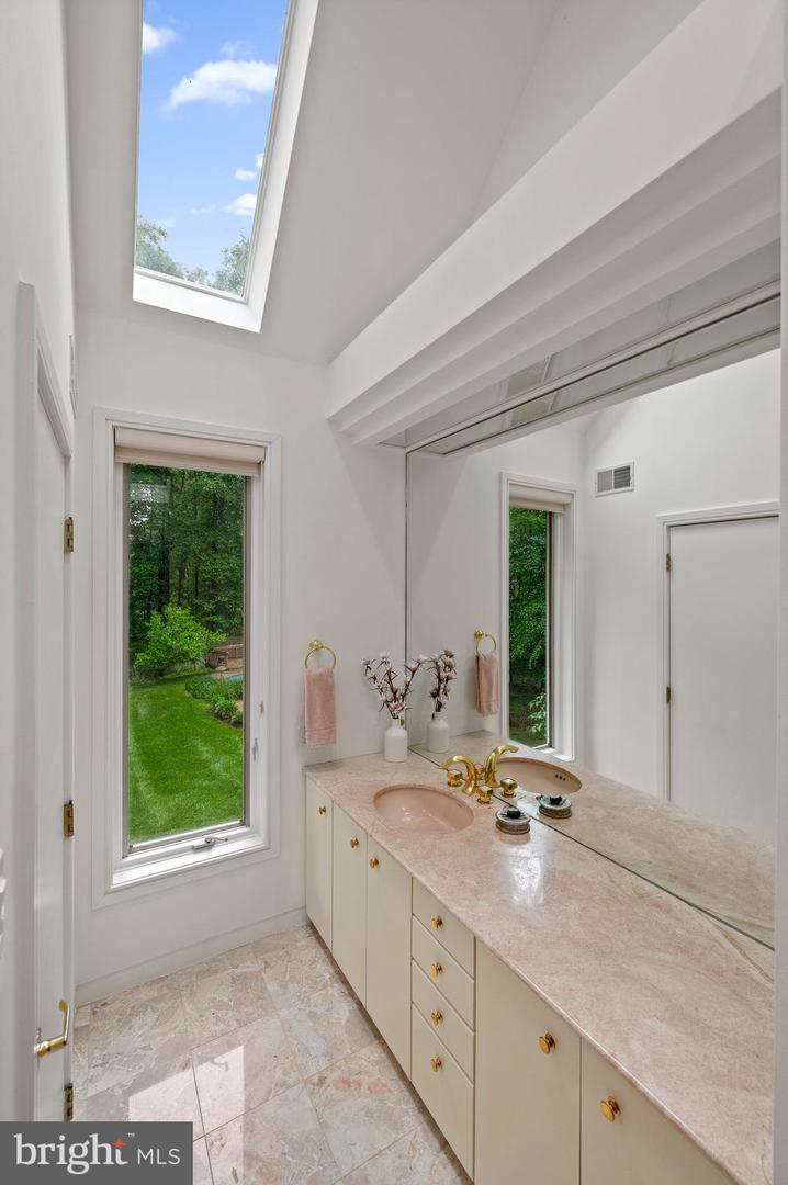 6 Hunt Club Ln Property Photo 34