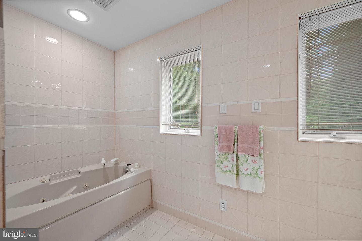 6 Hunt Club Ln Property Photo 47