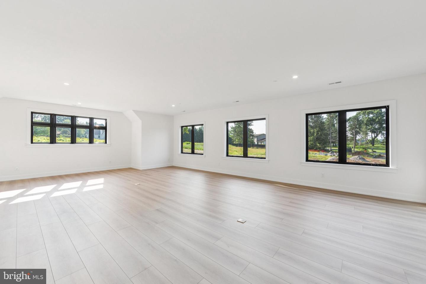 736 Northbrook Rd #l3 Property Photo 20