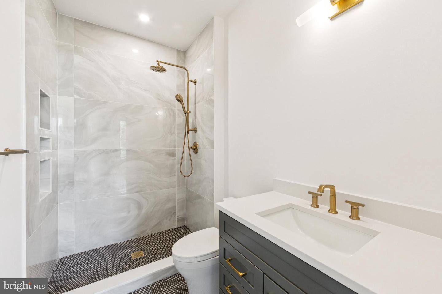 736 Northbrook Rd #l3 Property Photo 31