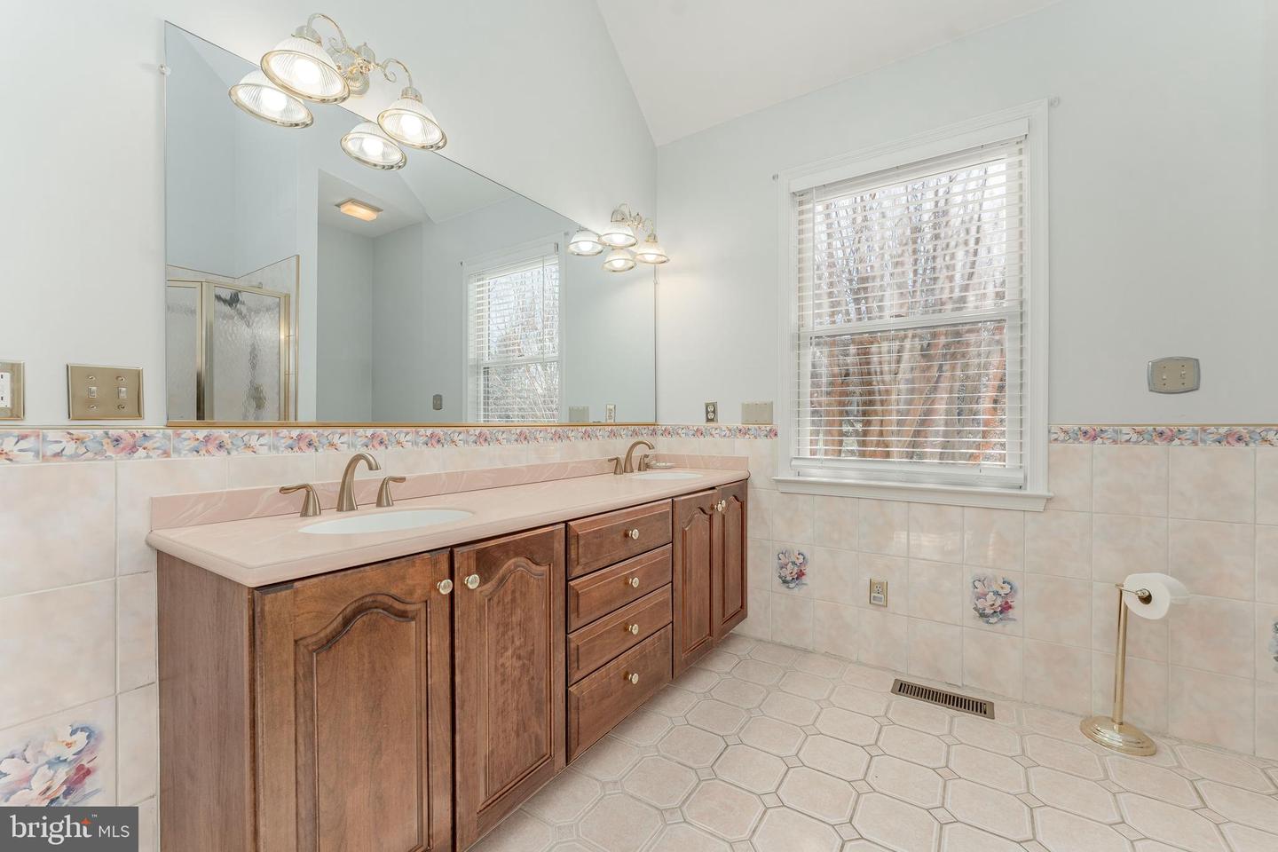 797 Tree Ln Property Photo 33
