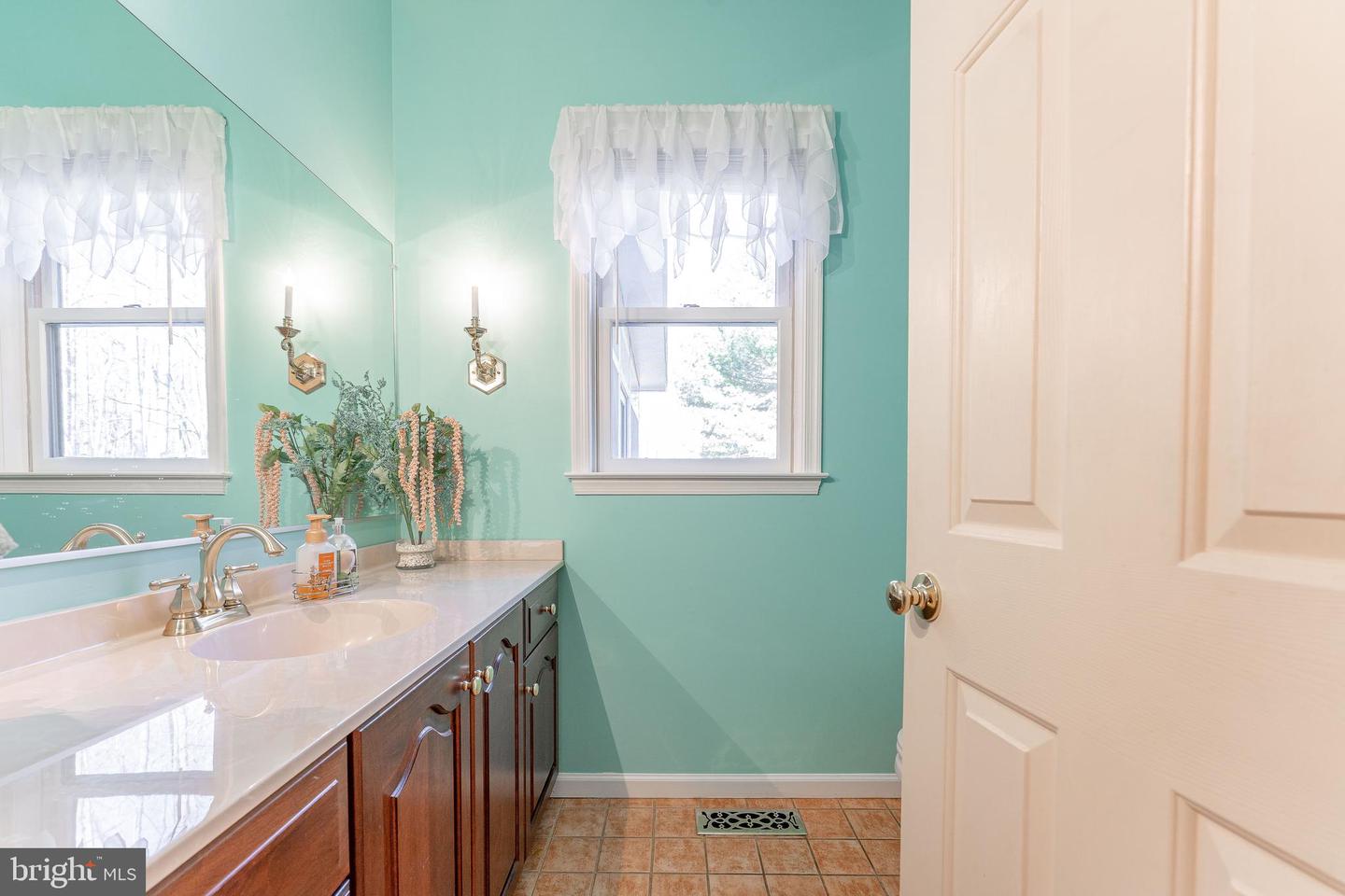 797 Tree Ln Property Photo 35