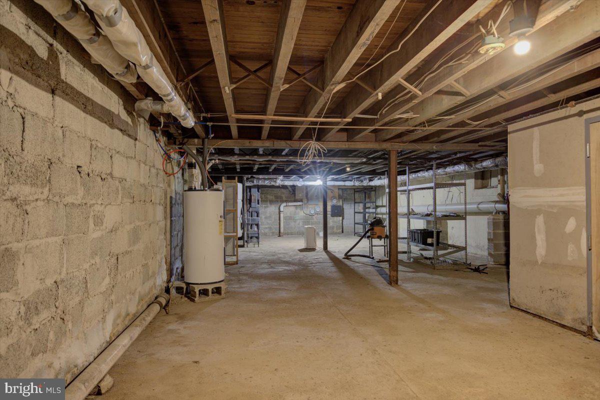 322 Bridge St Property Photo 11