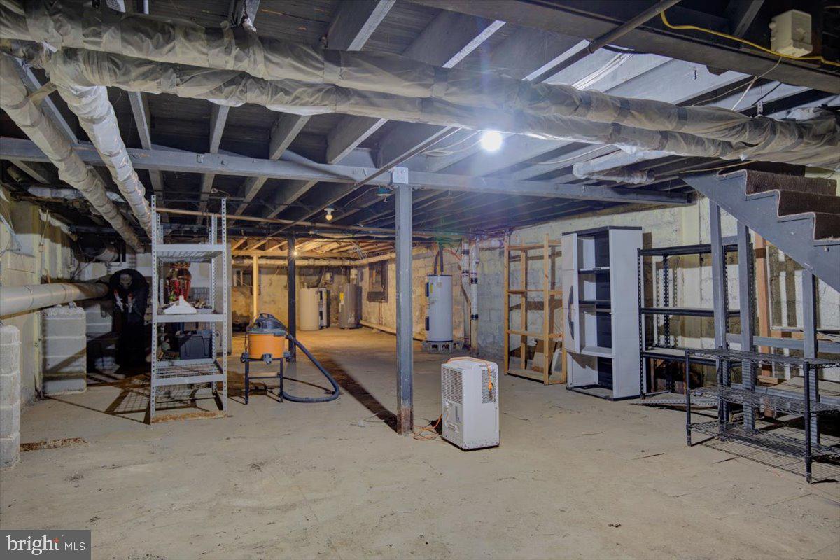 322 Bridge St Property Photo 12