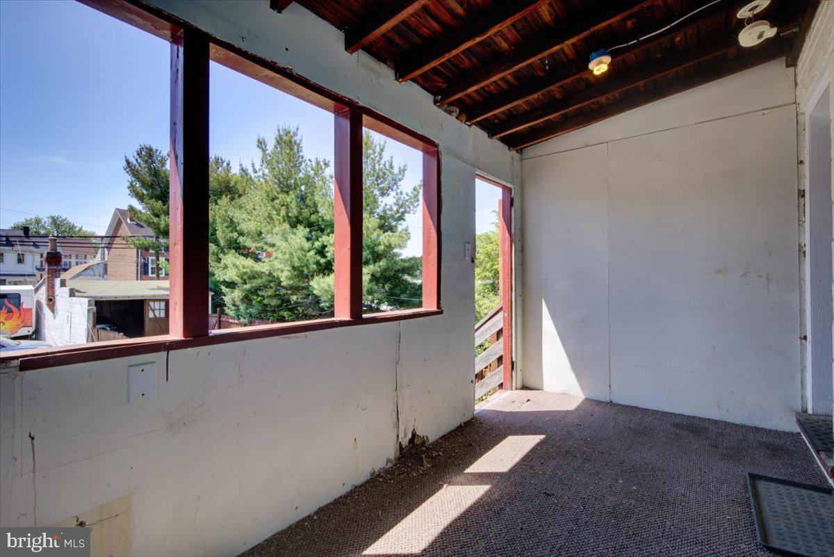 322 Bridge St Property Photo 23