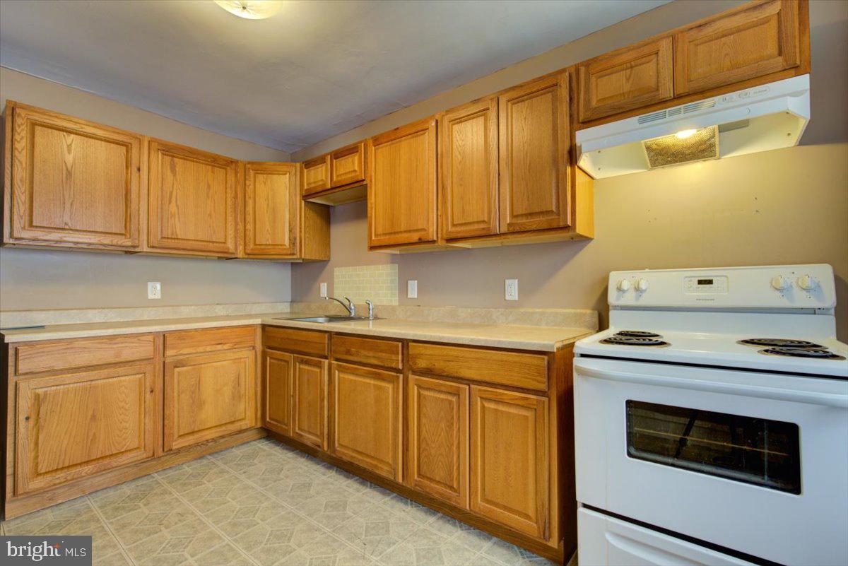 322 Bridge St Property Photo 26