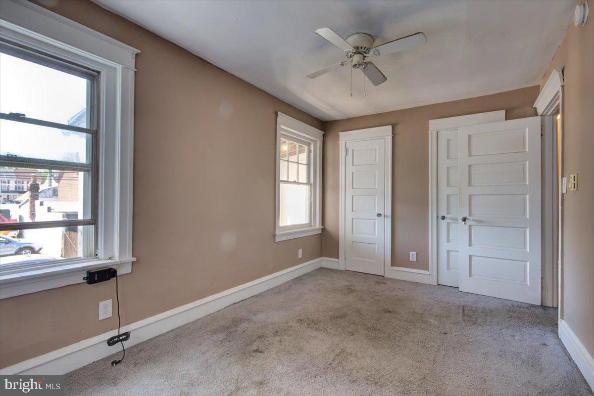 322 Bridge St Property Photo 31