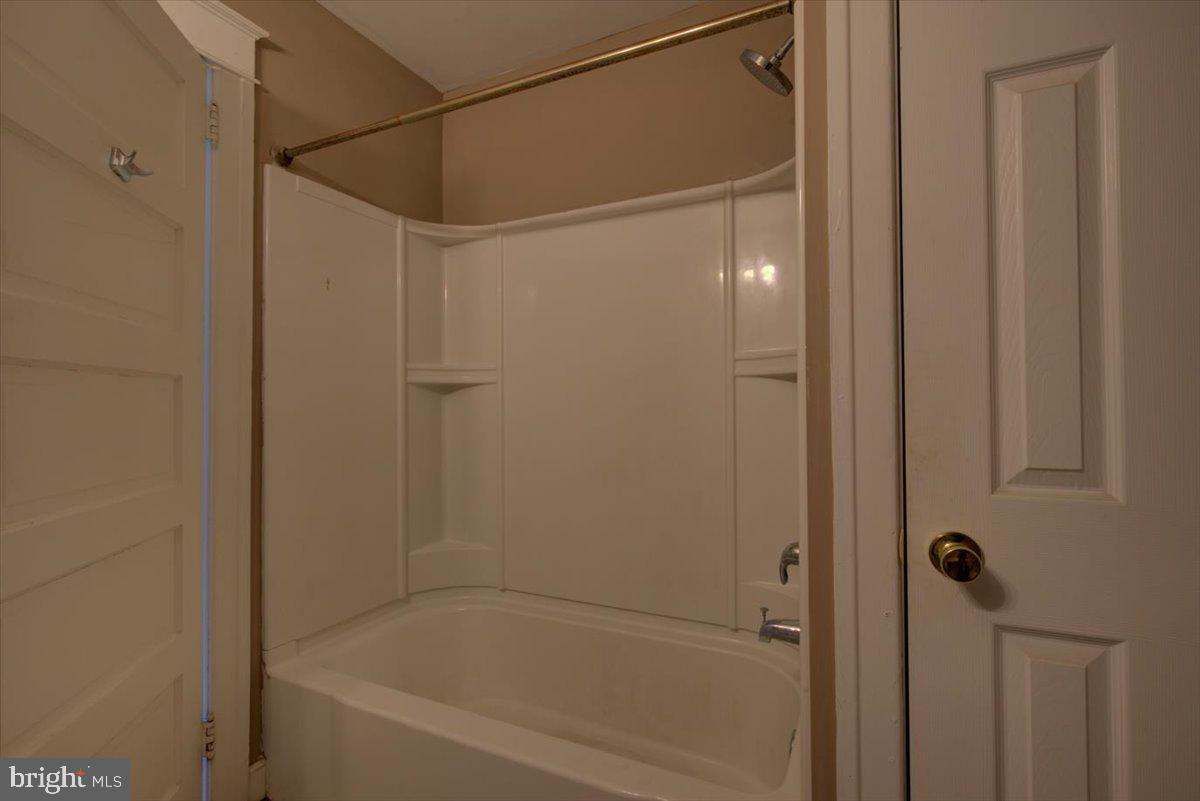 322 Bridge St Property Photo 35