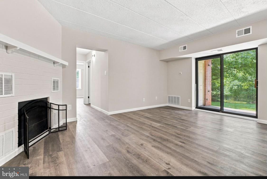 613 Washington Pl #13 Property Photo 1