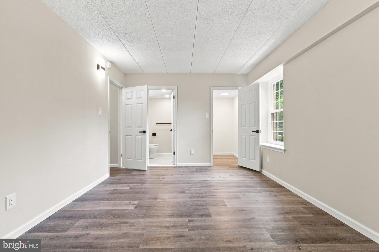 613 Washington Pl #13 Property Photo 14