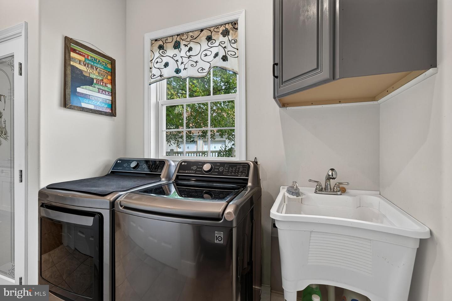 3054 Manor Rd Property Photo 18