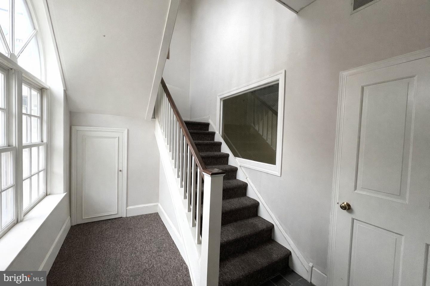 20 E Market St Property Photo 2