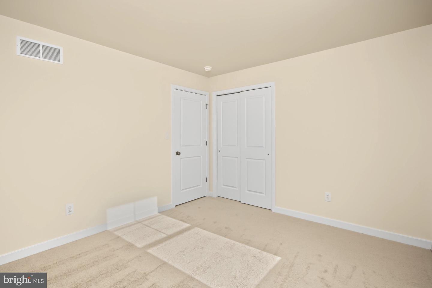 401 S Church St Property Photo 33