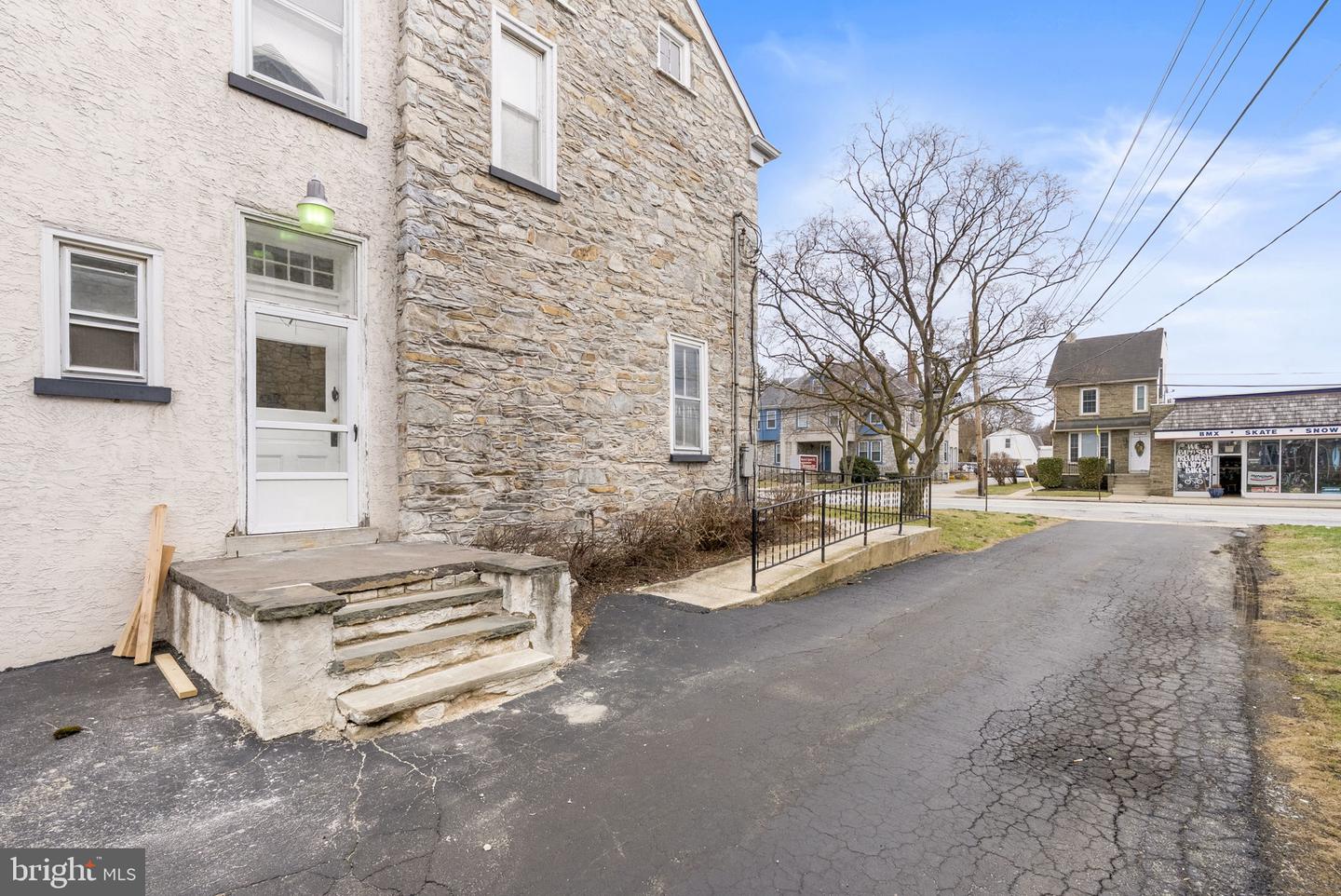 305 E Lancaster Ave #unit 2 Property Photo 26