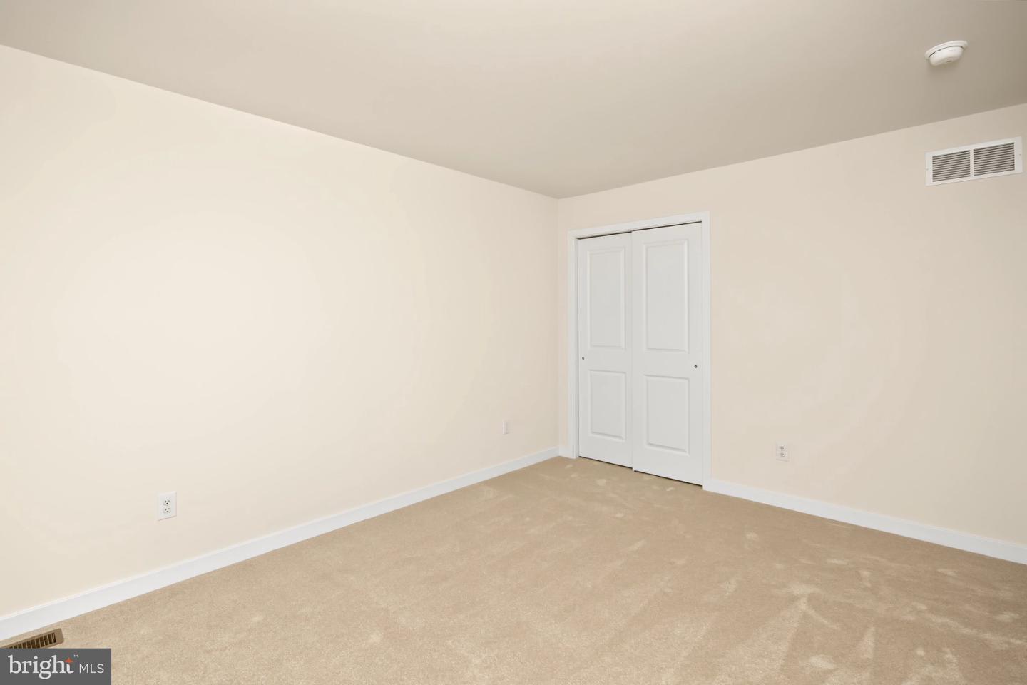 403 S Church St Property Photo 25