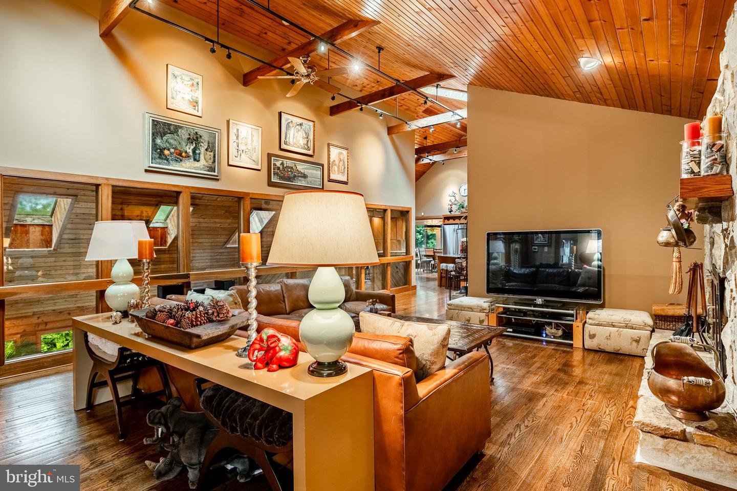 7 Bittersweet Dr Property Photo 12